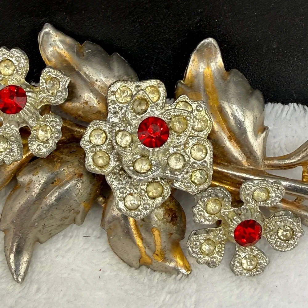 Vintage Pot Metal Brooch Flower Red Rhinestone Spray
